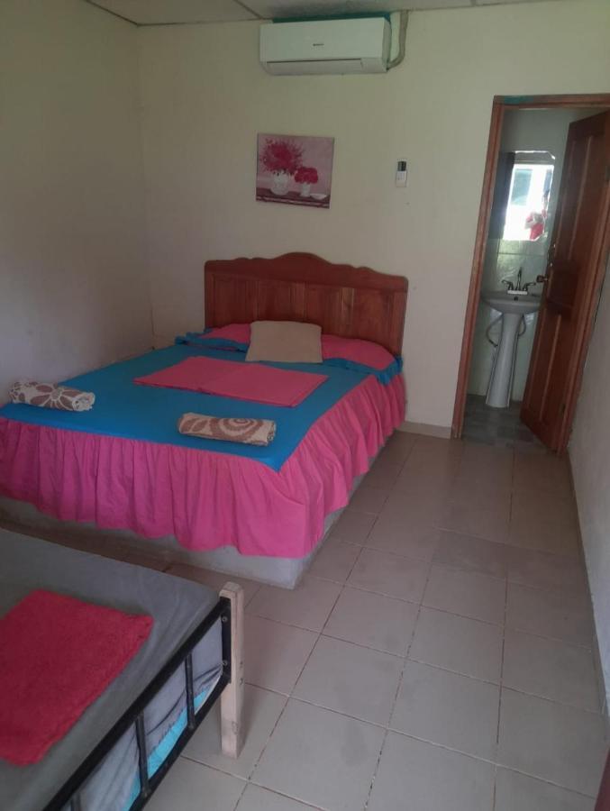 סנטה קתרינה Hostal Denisse Tours מראה חיצוני תמונה